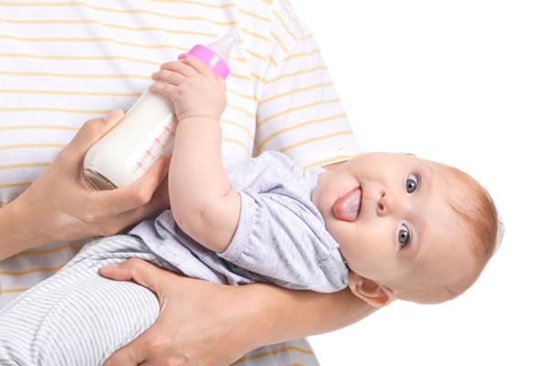Lait infantile bio pour bébé : comment choisir ?